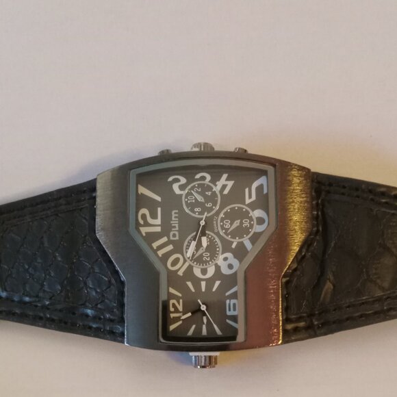 Men's Watch - Picture 2 of 5